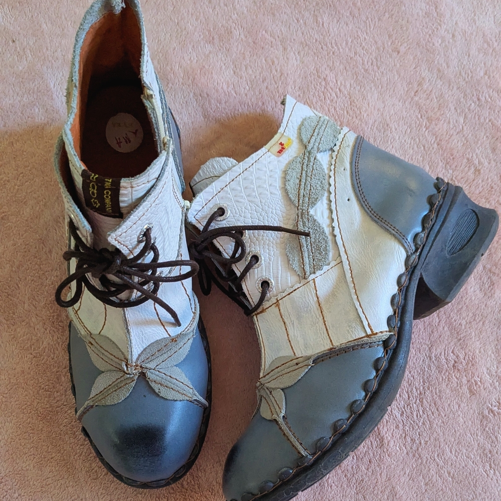 Stylish White and Blue Men's Shoes